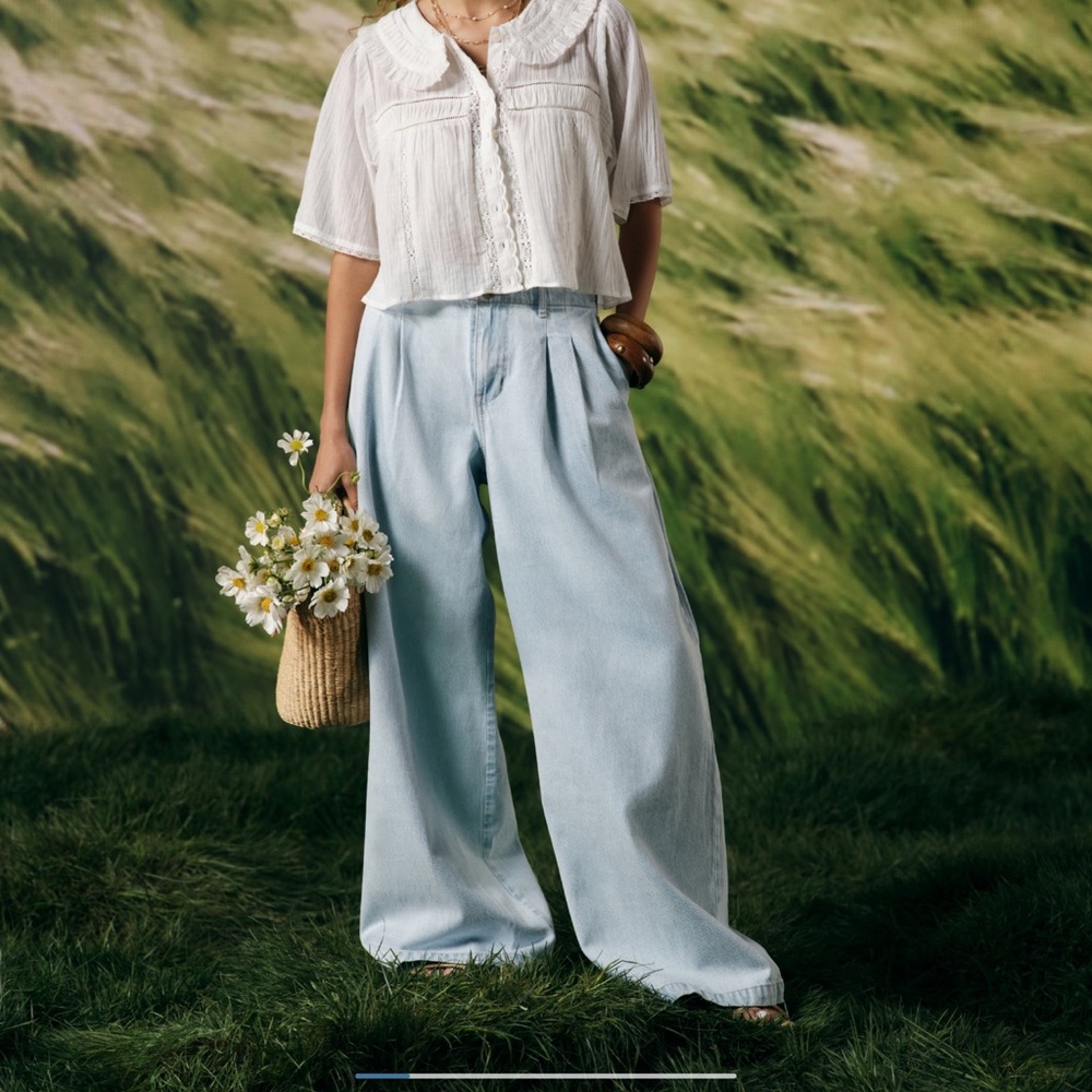 AE strigid high waisted wide-leg trouser jeans